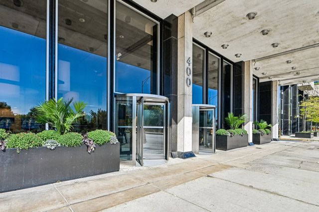 400 E Randolph Street 805, Chicago, IL 60601