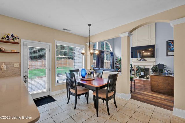 8823 Gentlewind Way, Louisville, KY 40291