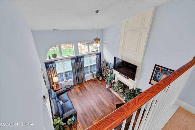 8823 Gentlewind Way, Louisville, KY 40291