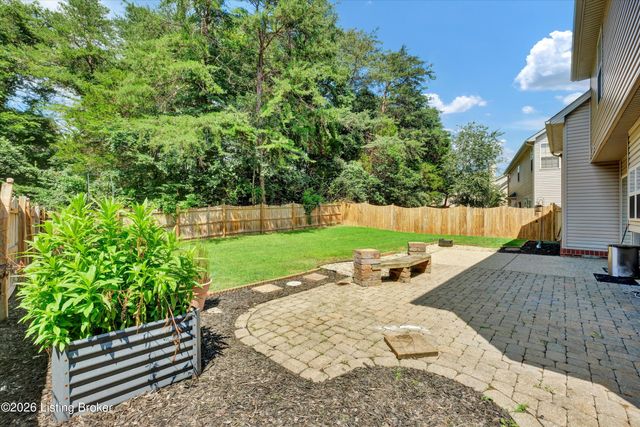 8823 Gentlewind Way, Louisville, KY 40291