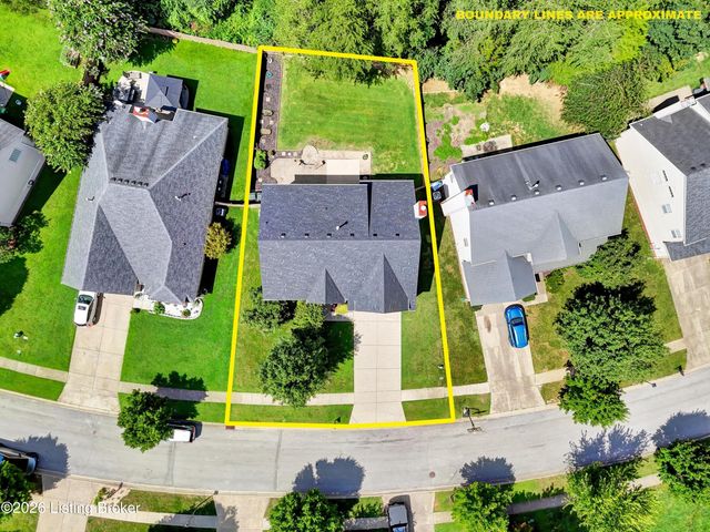 8823 Gentlewind Way, Louisville, KY 40291