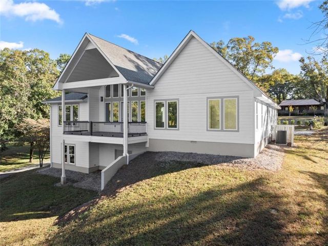 2123 Goat Neck Road, Cleveland, GA 30528