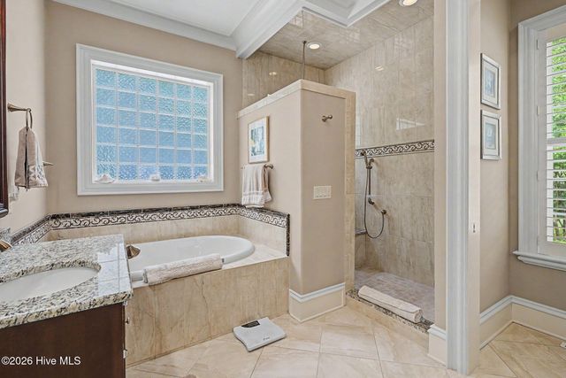 4211 Westland Lane, Southport, NC 28461