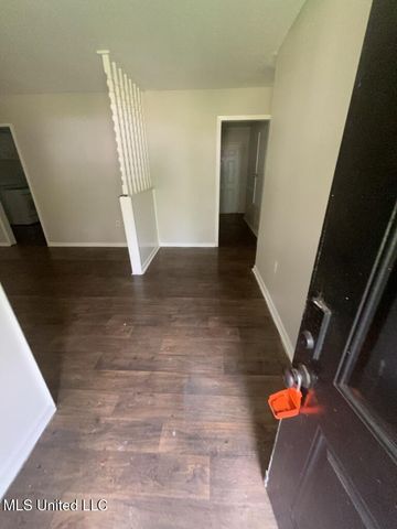 3257 Woodview Drive, Jackson, MS 39212