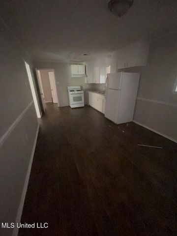 3257 Woodview Drive, Jackson, MS 39212