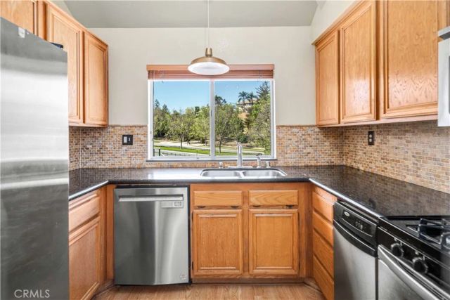 498 Shelburne B, Simi Valley, CA 93065