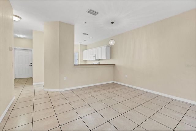 3921 MEDITERRANEA CIRCLE 212, Sarasota, FL 34233