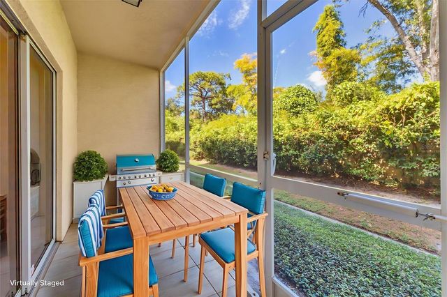 3921 MEDITERRANEA CIRCLE 212, Sarasota, FL 34233