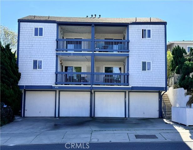 1450 Manhattan Beach Boulevard, Manhattan Beach, CA 90266