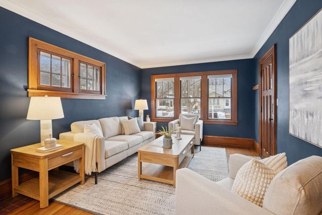 3427 41st Avenue S, Minneapolis, MN 55406