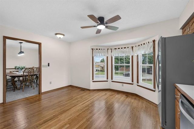1006 N King Avenue, Harrisonville, MO 64701