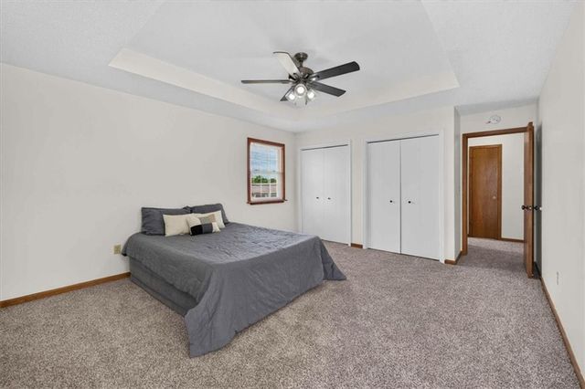 1006 N King Avenue, Harrisonville, MO 64701