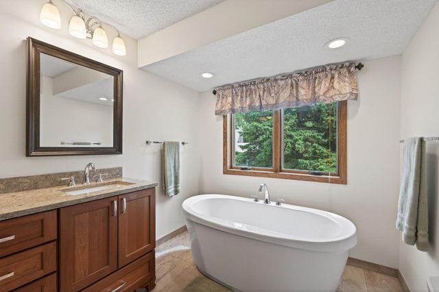 3694 Windtree Drive, Eagan, MN 55123