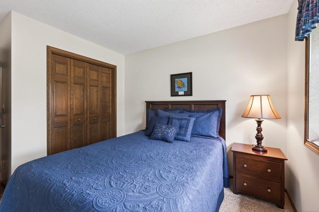 3694 Windtree Drive, Eagan, MN 55123