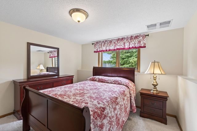 3694 Windtree Drive, Eagan, MN 55123
