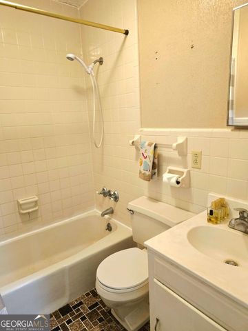 103 Martha Circle, Fitzgerald, GA 31750