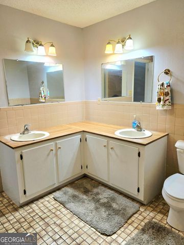 103 Martha Circle, Fitzgerald, GA 31750