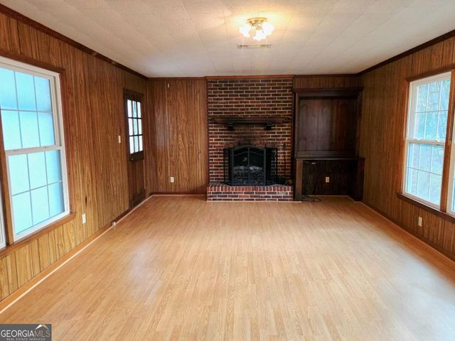 103 Martha Circle, Fitzgerald, GA 31750