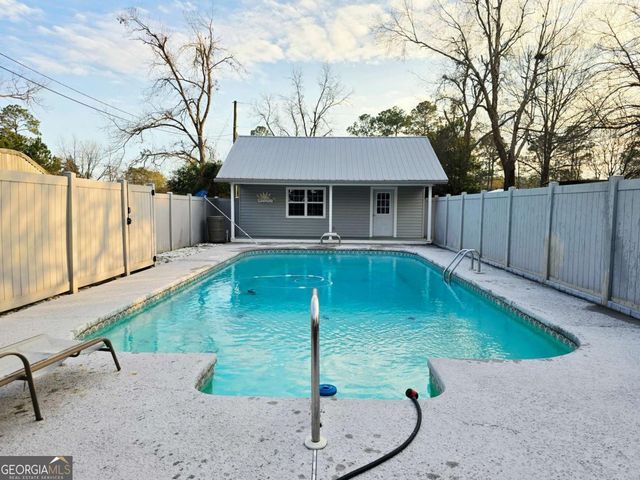 103 Martha Circle, Fitzgerald, GA 31750