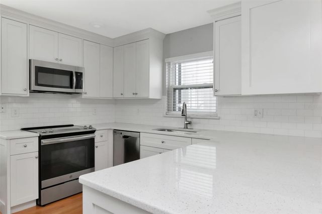 11504 CERCA DEL RIO PLACE, Temple Terrace, FL 33617