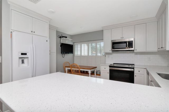 11504 CERCA DEL RIO PLACE, Temple Terrace, FL 33617