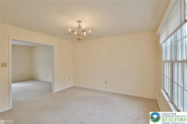 4059 Wedgewood Road, South Whitehall Twp, PA 18104