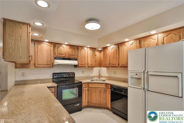 4059 Wedgewood Road, South Whitehall Twp, PA 18104