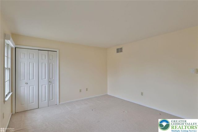 4059 Wedgewood Road, South Whitehall Twp, PA 18104