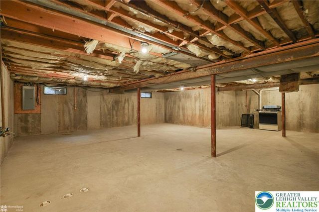 4059 Wedgewood Road, South Whitehall Twp, PA 18104