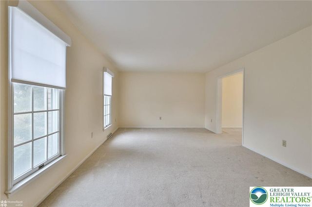 4059 Wedgewood Road, South Whitehall Twp, PA 18104