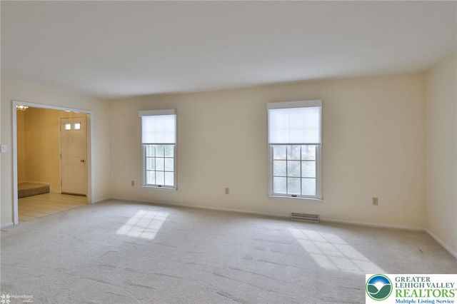 4059 Wedgewood Road, South Whitehall Twp, PA 18104