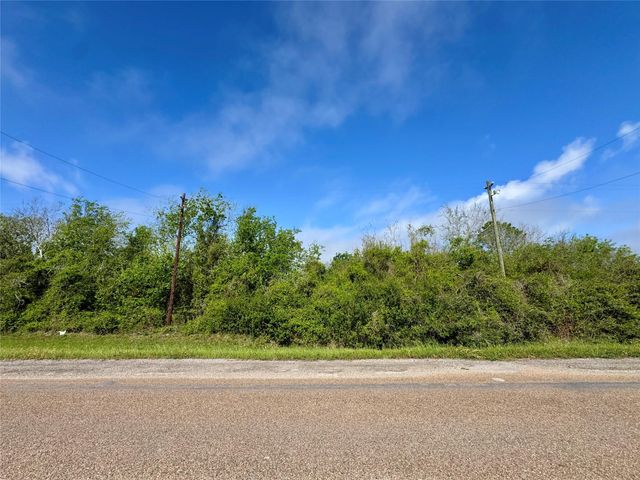 0 Cr 221, Hungerford, TX 77448