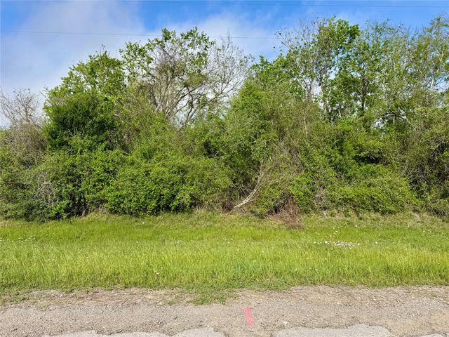 0 Cr 221, Hungerford, TX 77448