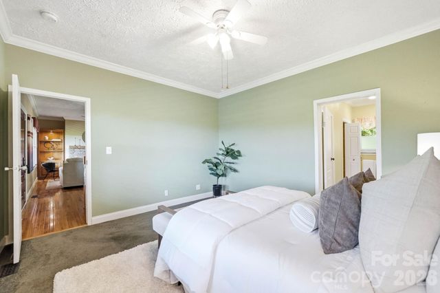 394 Hummingbird Lane, Elk Park, NC 28622