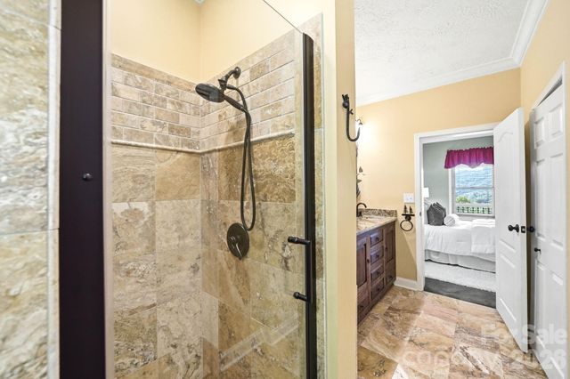 394 Hummingbird Lane, Elk Park, NC 28622