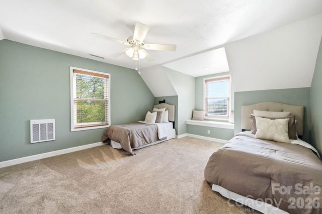 394 Hummingbird Lane, Elk Park, NC 28622