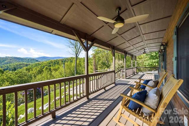 394 Hummingbird Lane, Elk Park, NC 28622