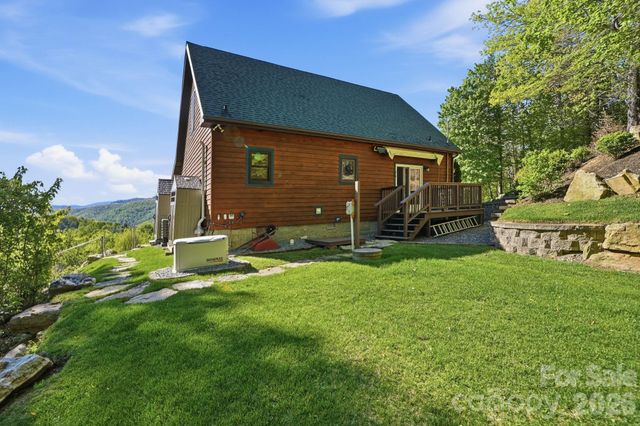 394 Hummingbird Lane, Elk Park, NC 28622