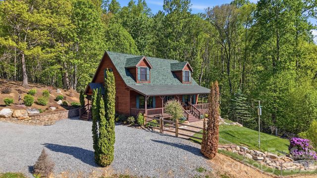 394 Hummingbird Lane, Elk Park, NC 28622