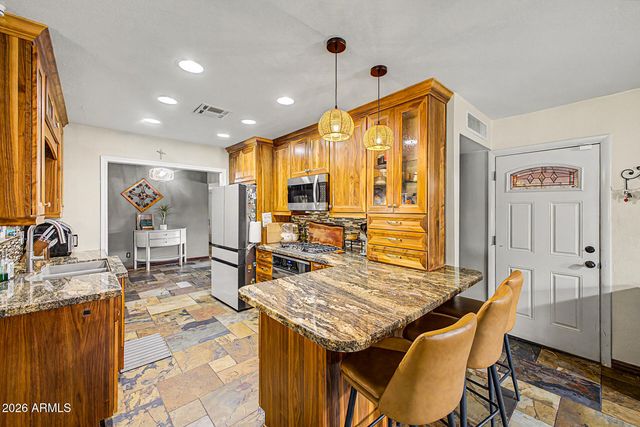 3228 W SUNNYSIDE Avenue, Phoenix, AZ 85029