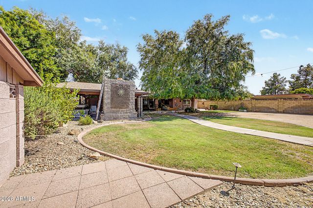 3228 W SUNNYSIDE Avenue, Phoenix, AZ 85029