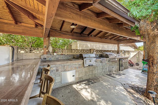3228 W SUNNYSIDE Avenue, Phoenix, AZ 85029