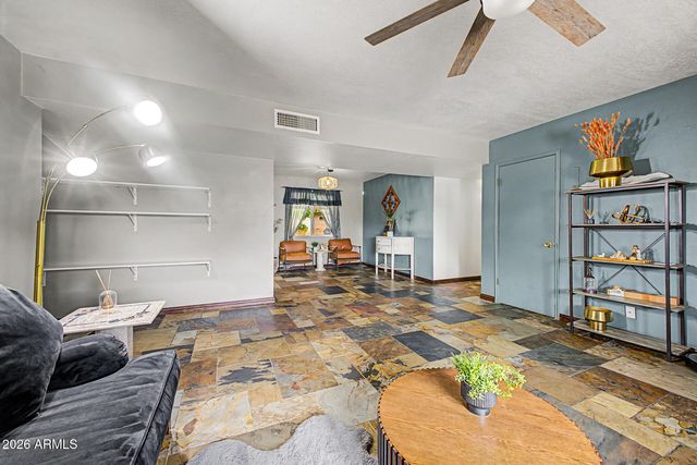 3228 W SUNNYSIDE Avenue, Phoenix, AZ 85029