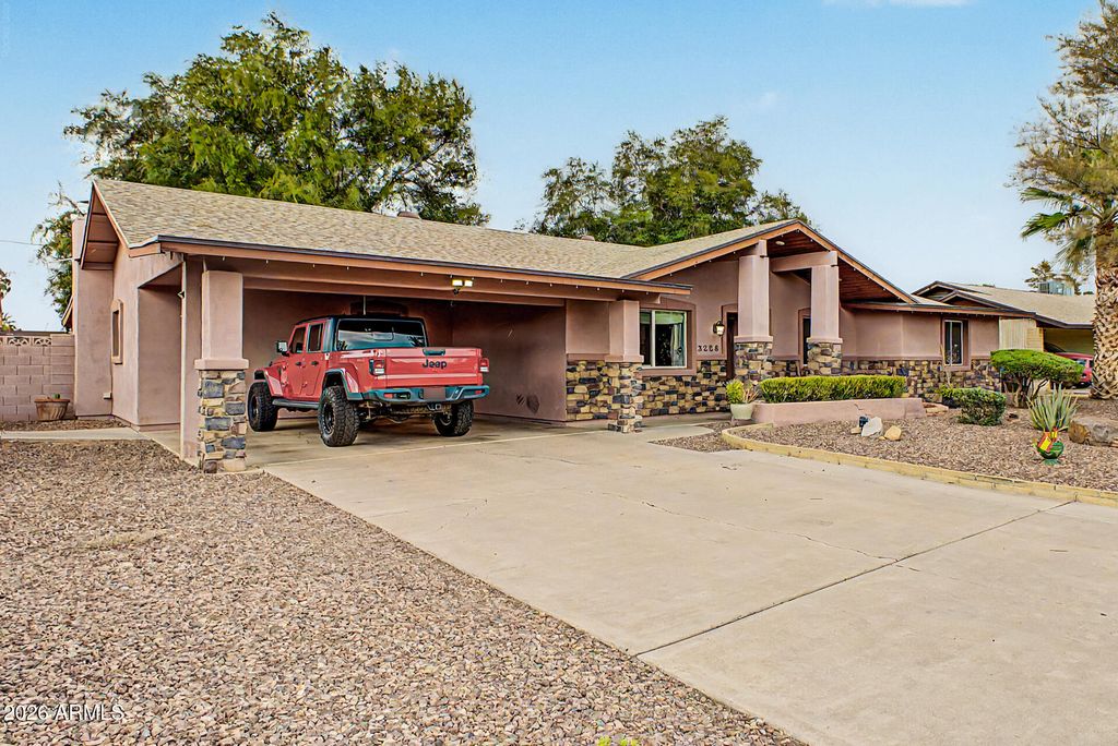 3228 W SUNNYSIDE Avenue, Phoenix, AZ 85029 — photo 4
