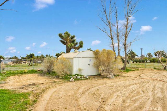 6450 Maricopa Road, Phelan, CA 92371