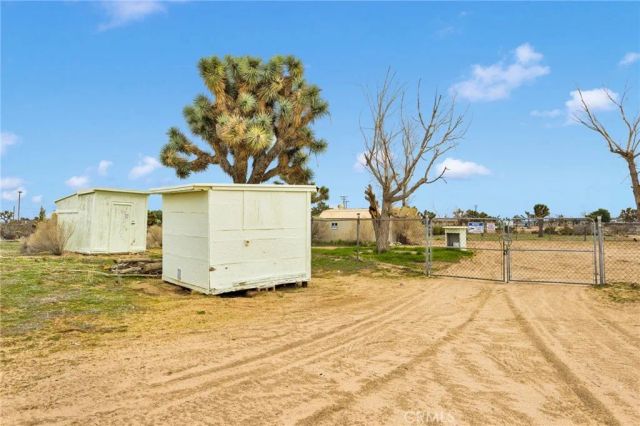 6450 Maricopa Road, Phelan, CA 92371