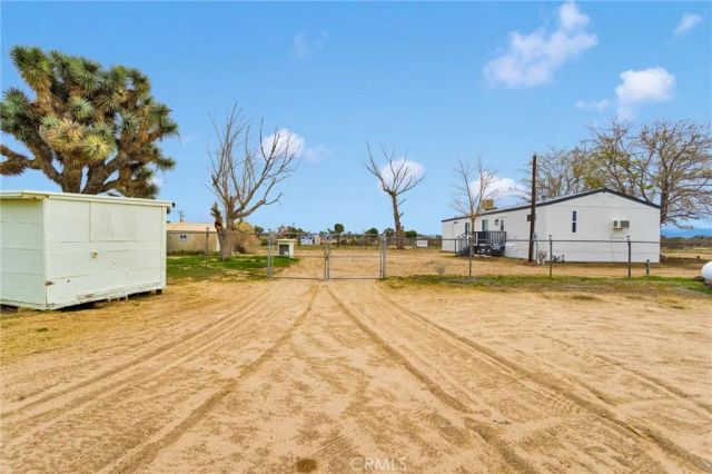 6450 Maricopa Road, Phelan, CA 92371
