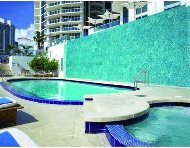 18683 Collins Avenue 1709, Sunny Isles Beach, FL 33160