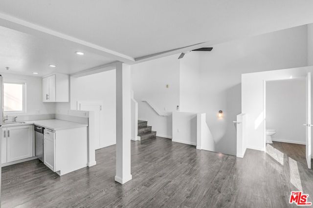 4980 S Centinela Avenue 12, Los Angeles, CA 90066