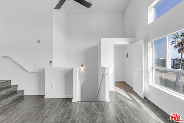 4980 S Centinela Avenue 12, Los Angeles, CA 90066